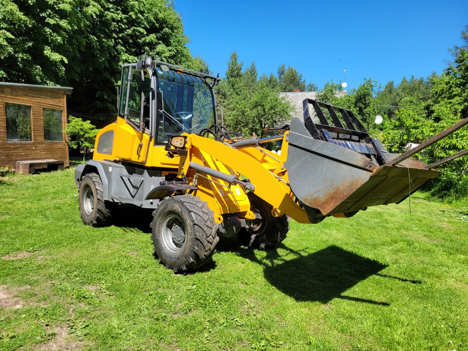 KIMA K1600, FRONTAL LOADER